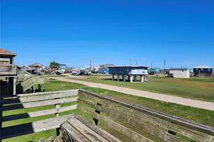 1218 Middle, Surfside Beach, TX 77541 - Photo 10