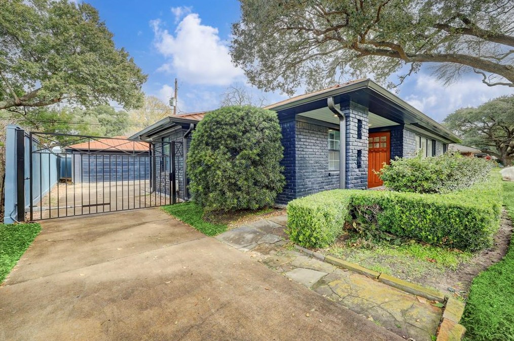 3422 Norris Dr, Houston, TX 77025