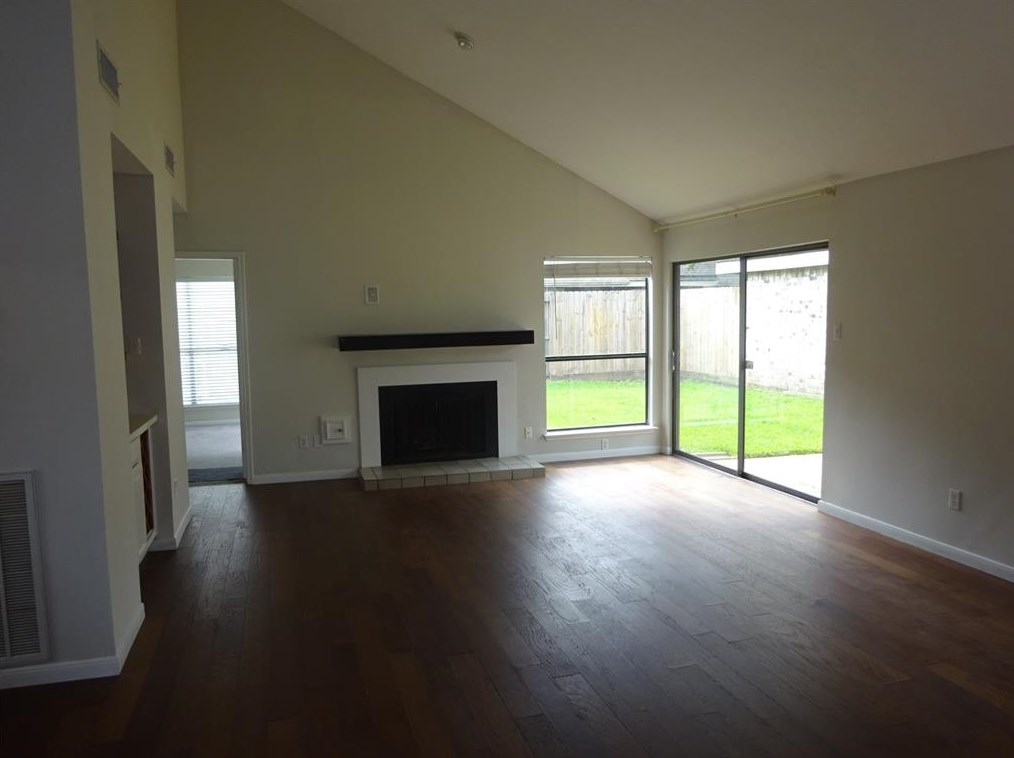 1535 Ainsdale Dr, Houston, TX 77077