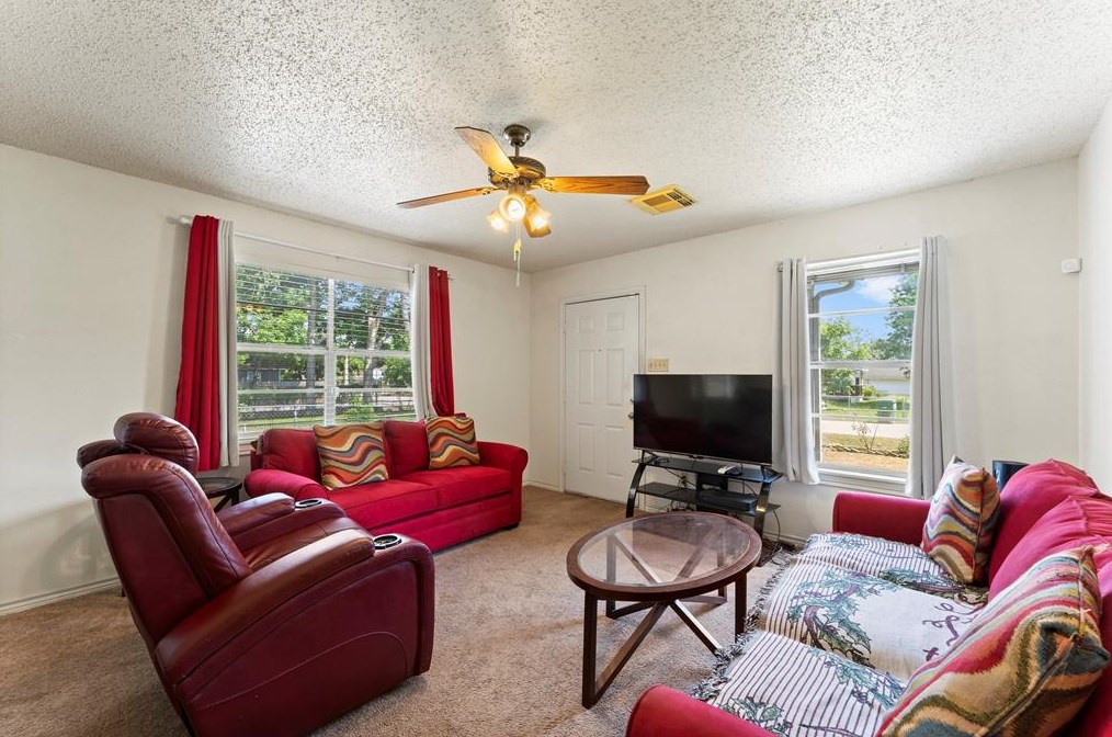 7017 Hershe St, Houston TX  77020-5115 exterior