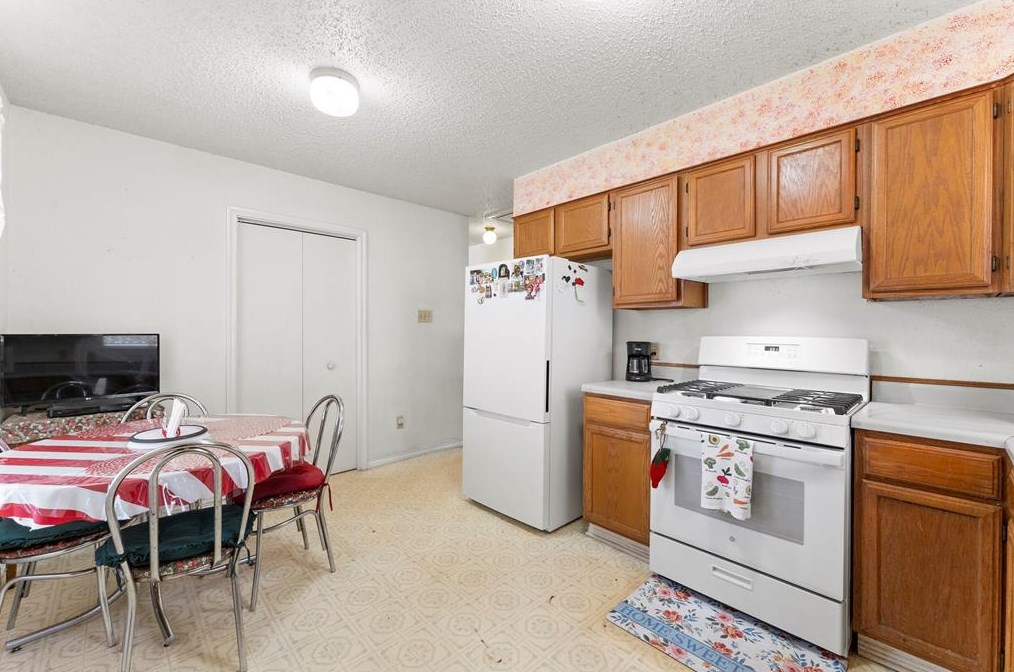 7017 Hershe St, Houston TX  77020-5115 exterior