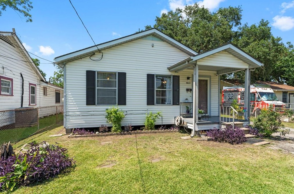 7017 Hershe St, Houston TX  77020-5115 exterior