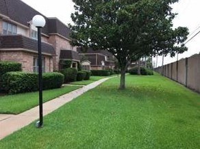 2818 Camelot Ln, Missouri City TX  77459-2623 exterior