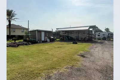 1021 17th Street, San Leon, TX 77539 - Photo 6