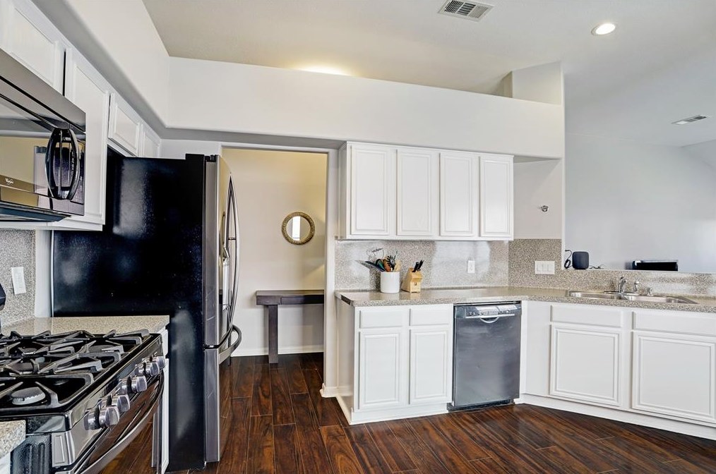 8755 Copperbrook Dr, Houston TX  77095-4575 exterior