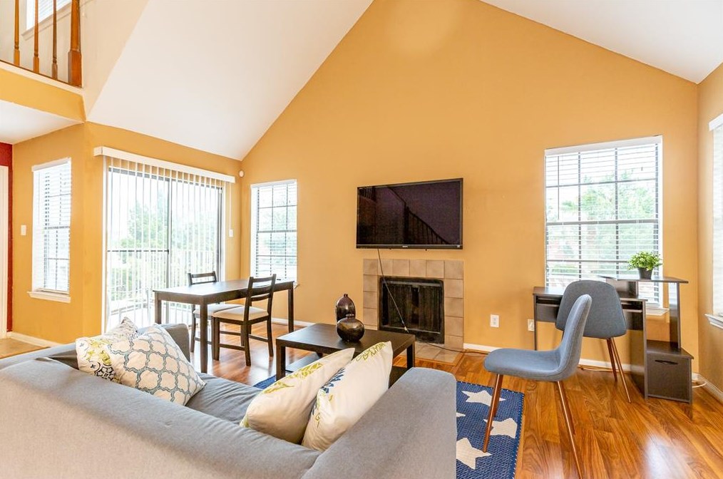 2300 Old Spanish Trl Apt 2121, Houston, TX 77054
