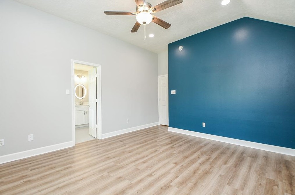 12902 Dove Pt Ln, Houston TX  77041-4257 exterior