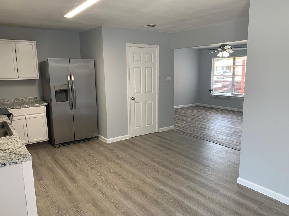 10422 Kelburn Dr, Houston, TX 77016-3442