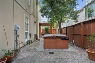 1211 Nantucket Dr, Houston, TX 77057 - Photo 22