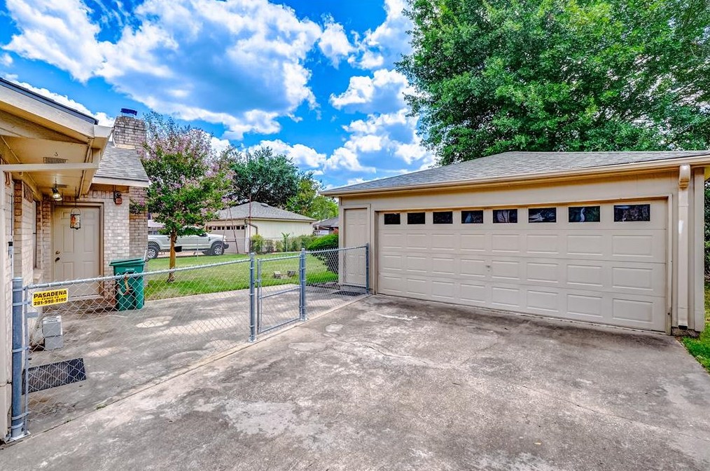 4222 Colombia Dr, Pasadena TX 77504-2515 exterior