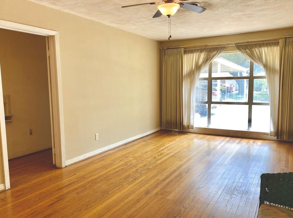 2218 Nina Lee Ln, Houston TX  77092-5240 exterior