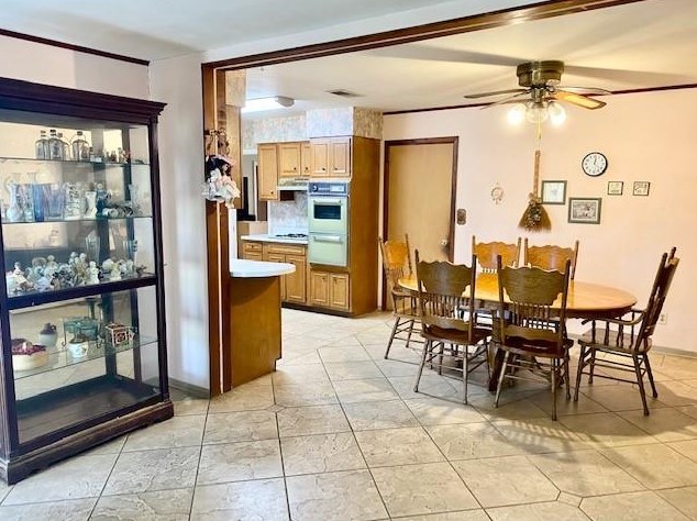 2218 Nina Lee Ln, Houston TX  77092-5240 exterior