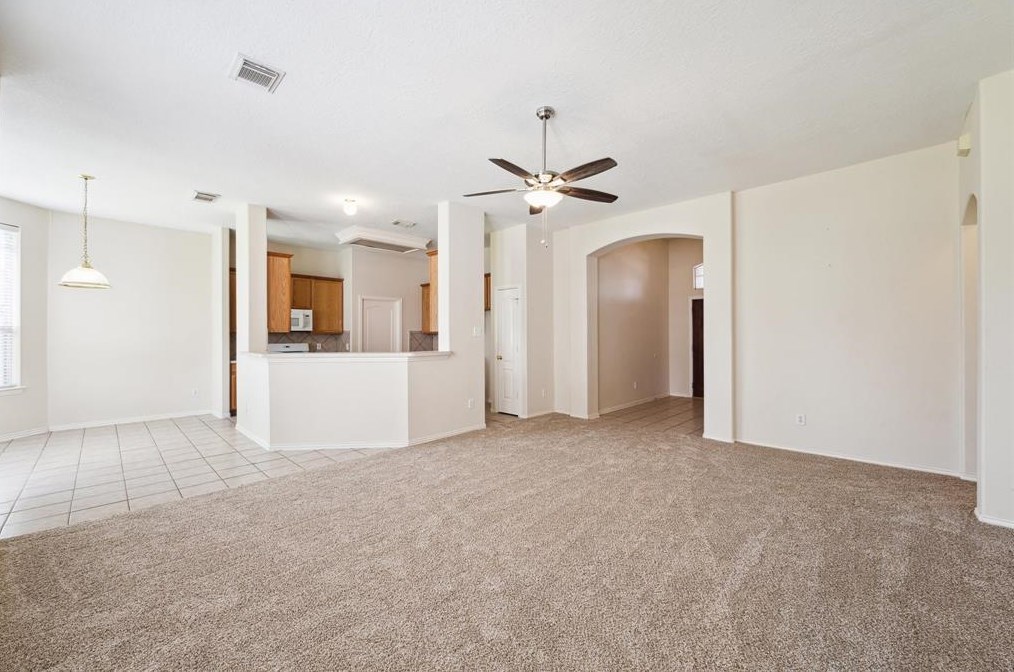 112 Green Cedar Dr, League City, TX 77573