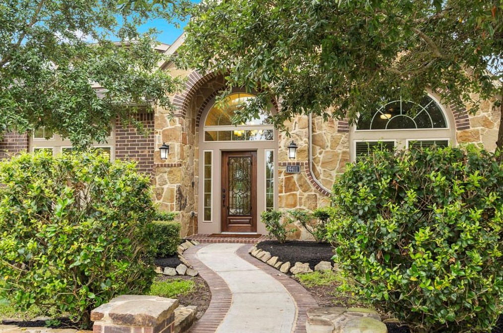 19411 Shady Blossom Dr, Cypress, TX 77433-3498