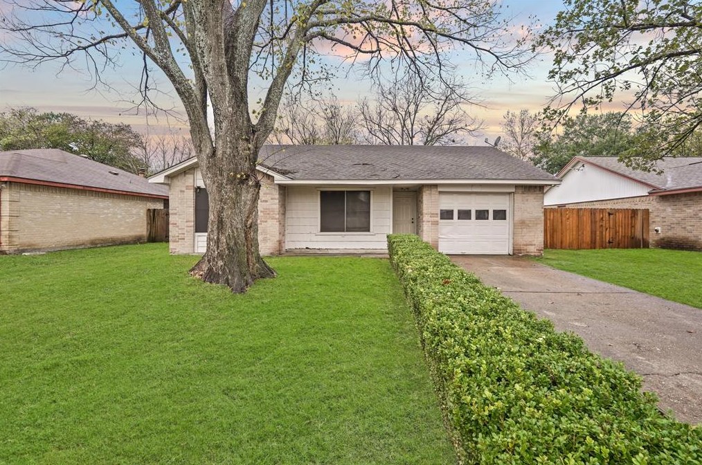 12415 Ridgelow Ln, Houston, TX 77070-5044