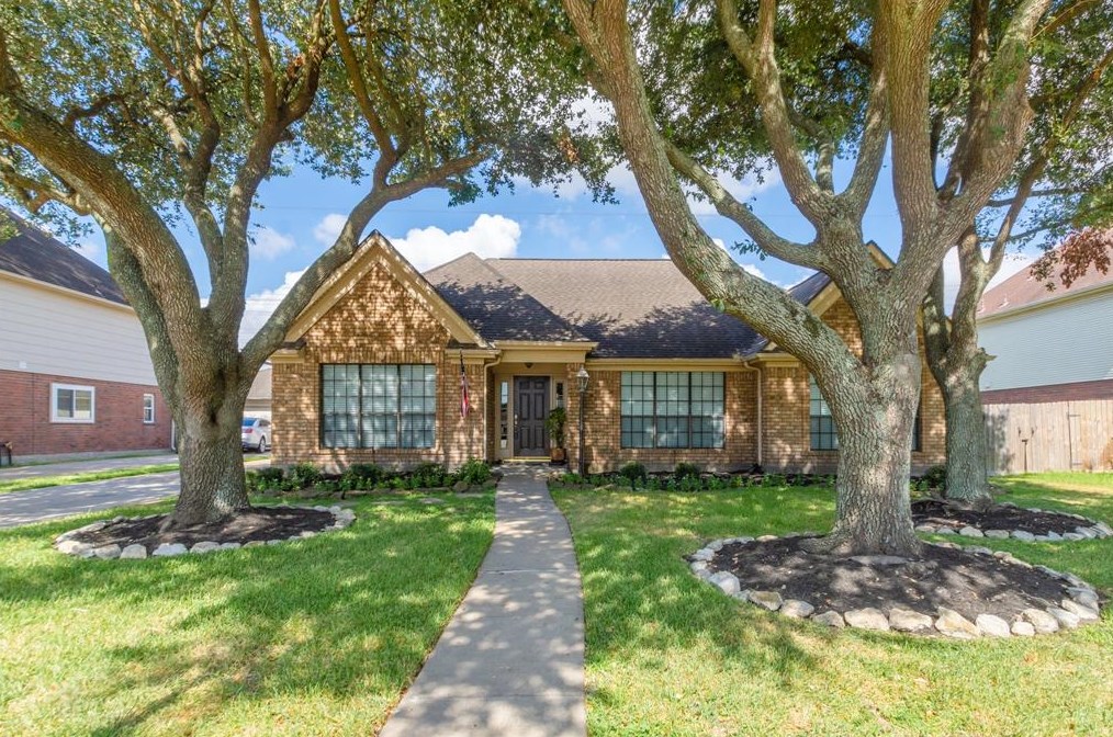 8839 Bent Spur Ln, Houston, TX 77064-7128