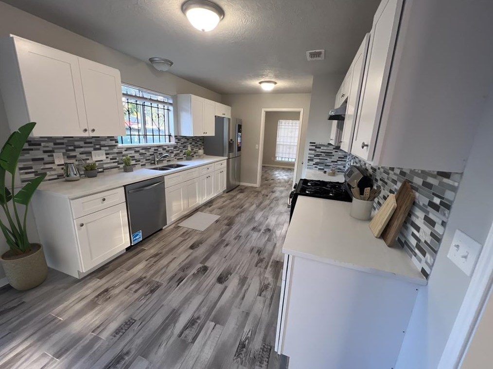 58 Moonridge Dr, Houston, TX 77015-1706