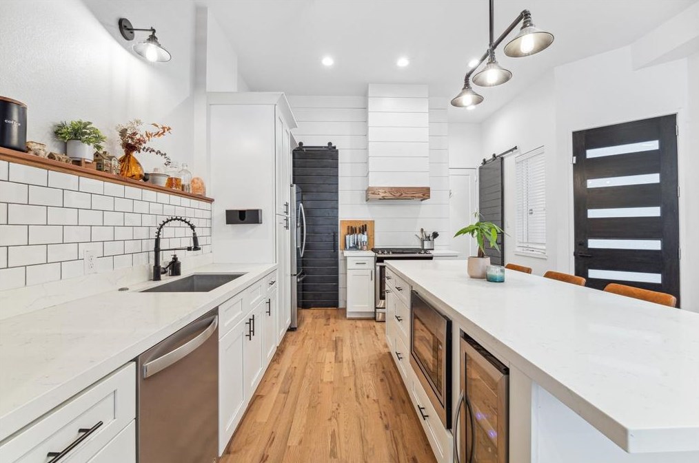 4017 Mckinney St, Houston TX  77023-1092 exterior