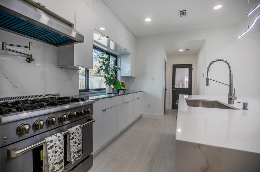 12110 Attlee Dr, Houston TX  77077-4006 exterior