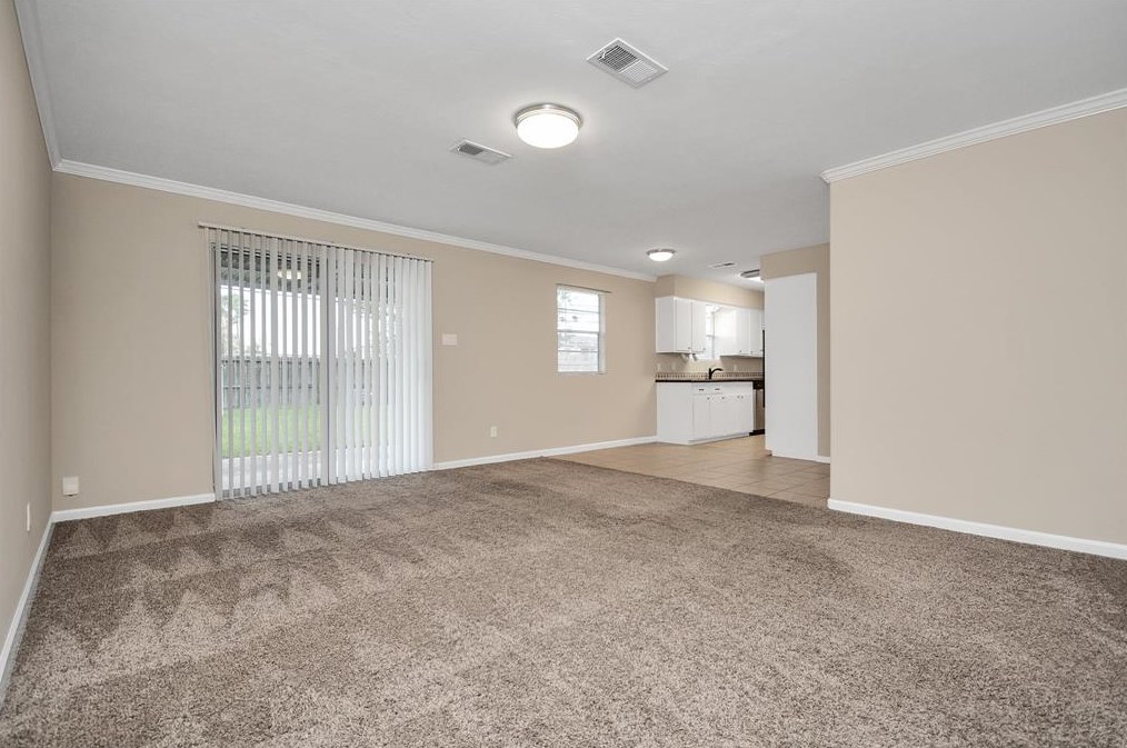 13918 Hollypark Dr, Houston TX  77015-3008 exterior