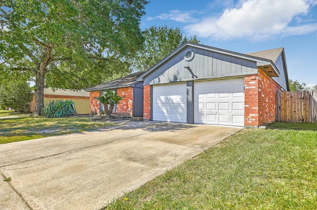 20127 Chipplegate Ln, Humble, TX 77338