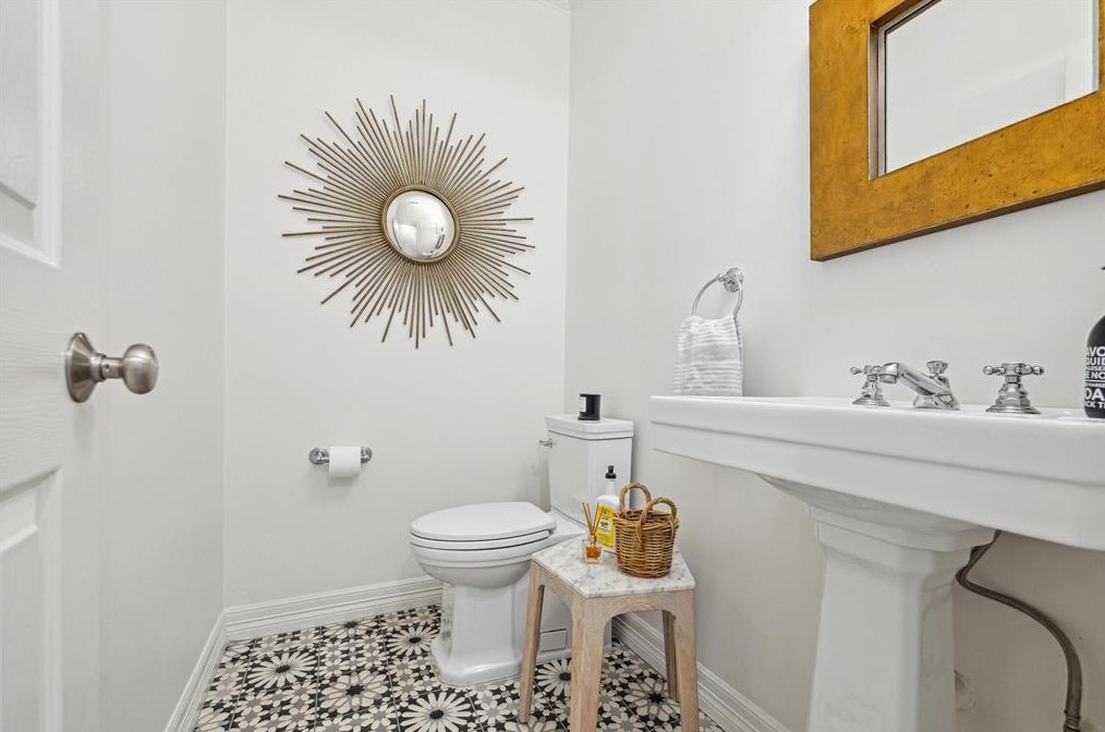 3611 Bellefontaine St, Houston TX  77025-1316 exterior