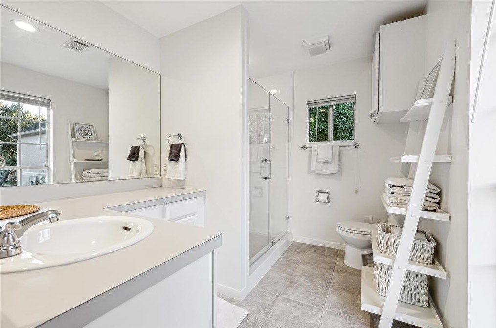 3611 Bellefontaine St, Houston TX  77025-1316 exterior