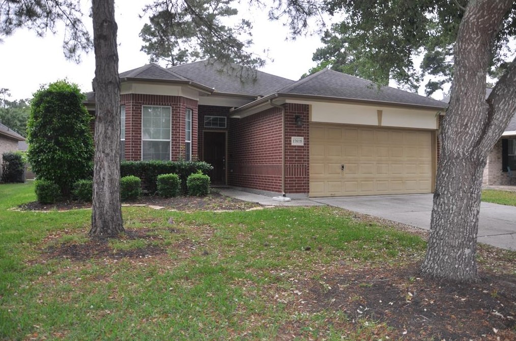 17619 Arcadia Point Ln, Humble, TX 77346-3568