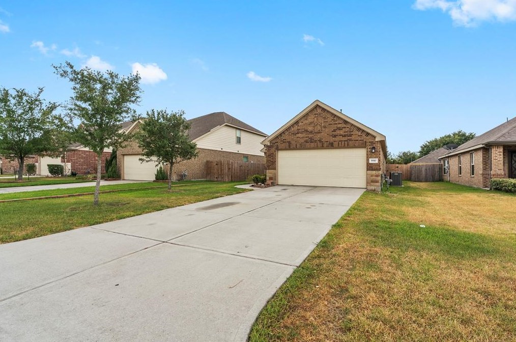 8910 River Dale Canyon Ln, Humble, TX 77338