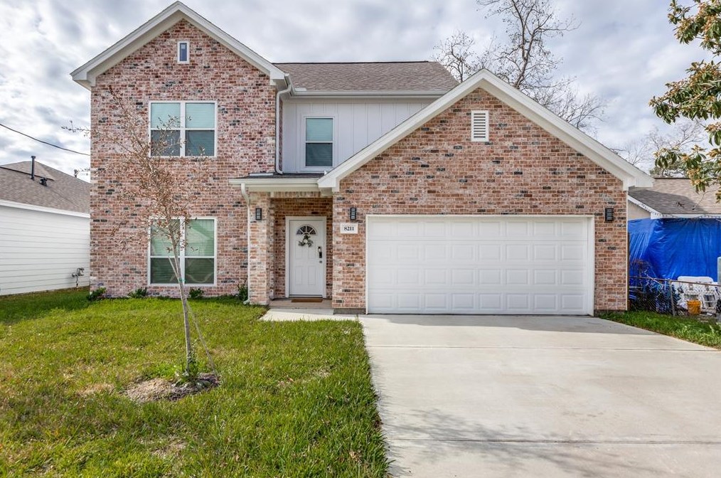 8211 James Franklin St, Houston, TX 77088