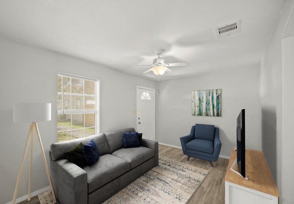 4636 Mayflower #b, Houston, TX 77033