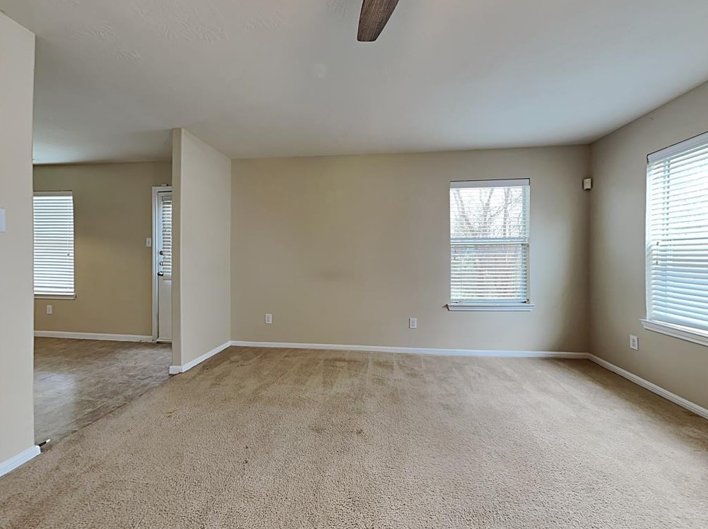 16326 Royal Fort Ln, Houston, TX 77073