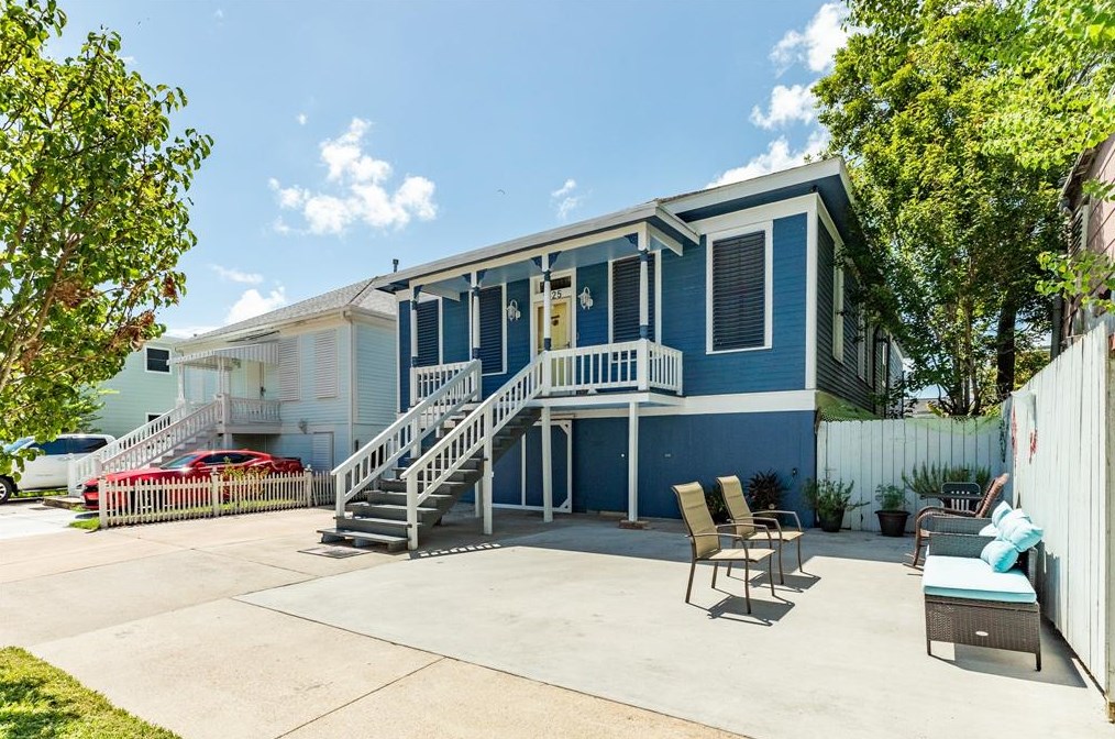 1625 Ave M 1/2, Galveston, TX 77550