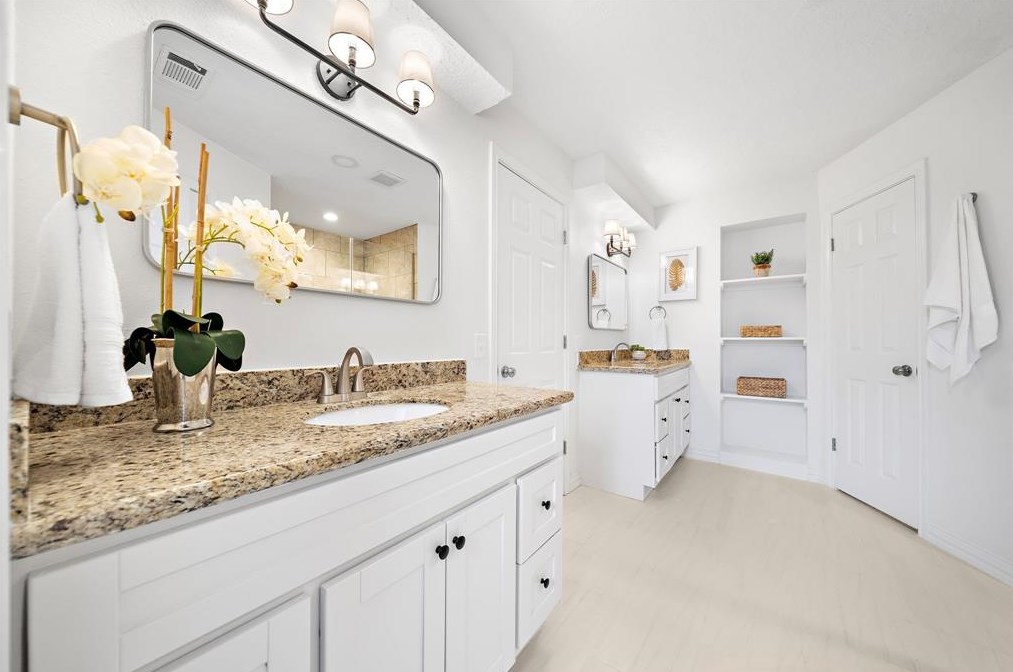 5323 Timber Shade Dr, Humble TX 77345-1700 exterior