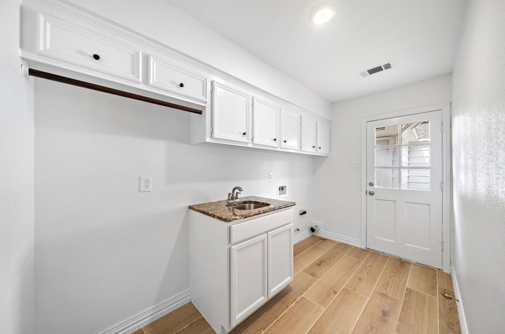 5323 Timber Shade Dr, Humble TX 77345-1700 exterior