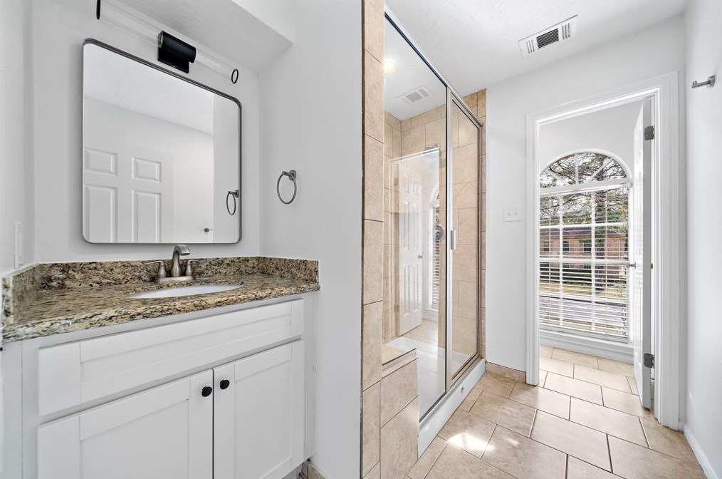 5323 Timber Shade Dr, Humble TX 77345-1700 exterior