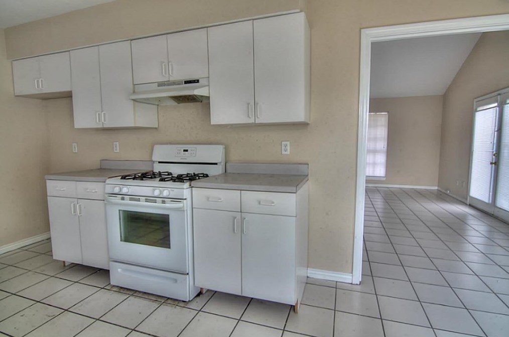 12722 Le Chateau Dr, Houston TX  77015-2720 exterior