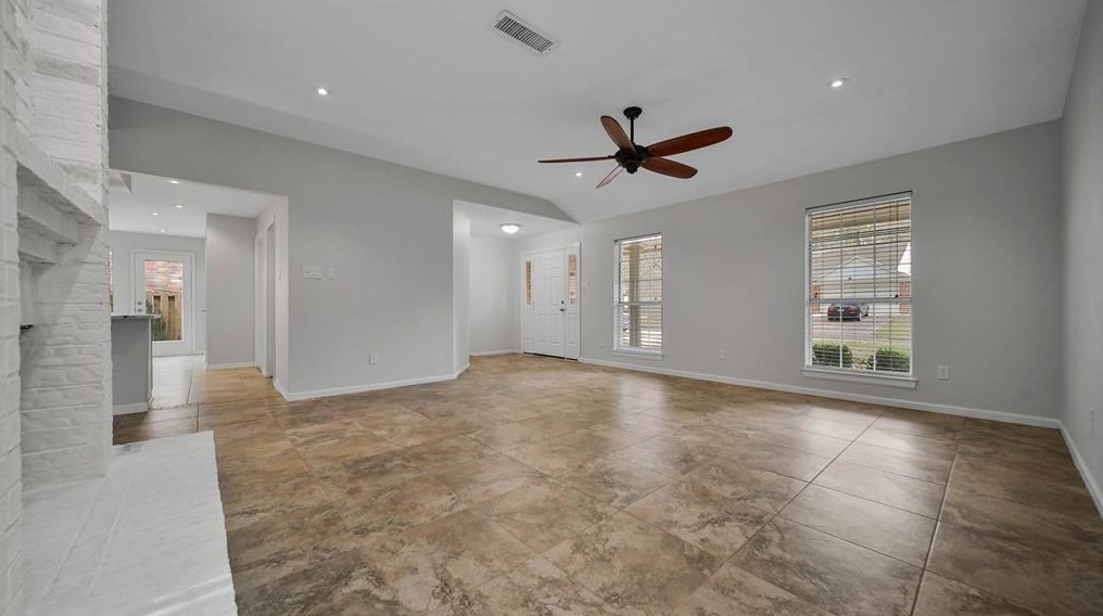 91 Indian Sage Cir, Spring TX  77381-4635 exterior