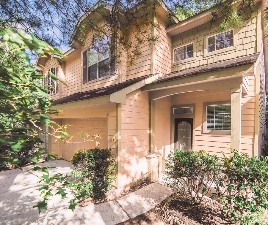 111 Cornflower Dr, Conroe, TX 77384