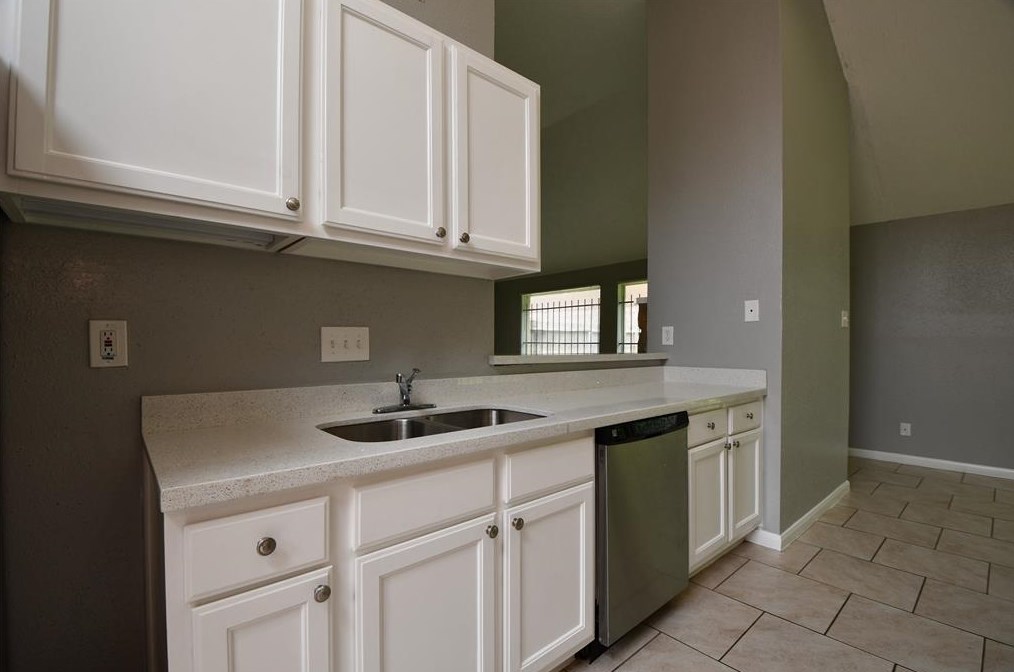 12934 Crystal Cv Dr, Houston TX  77044-1802 exterior