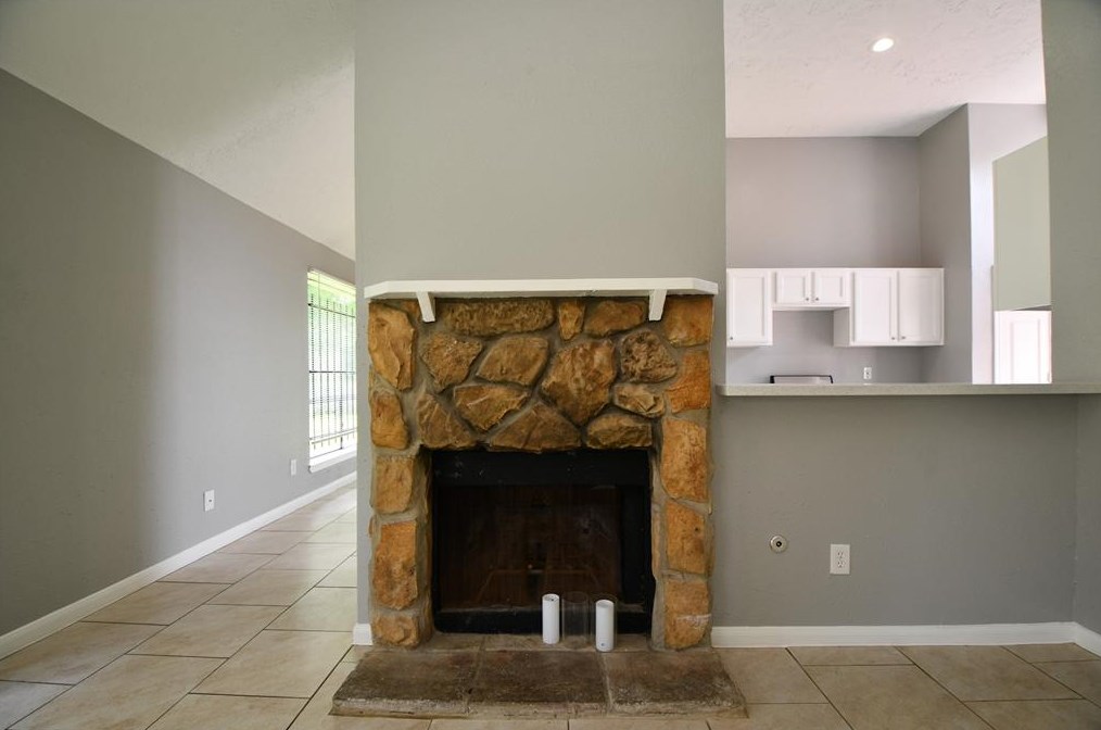12934 Crystal Cv Dr, Houston TX  77044-1802 exterior