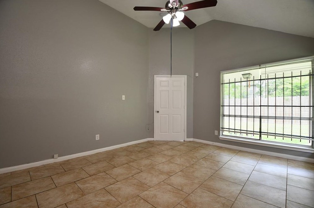 12934 Crystal Cv Dr, Houston TX  77044-1802 exterior