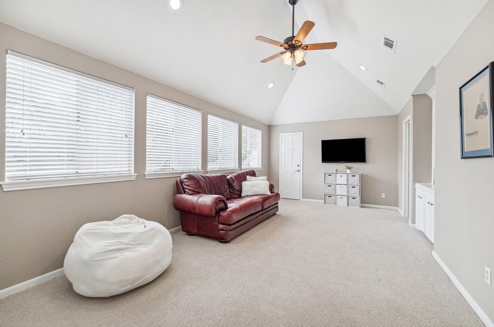 5818 Spring Lodge Dr, Humble TX 77345-2450 exterior