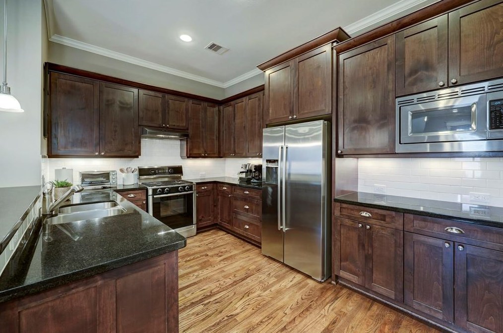 1235 16 St, Houston TX  77008-3431 exterior