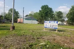 2131 Warwick Rd, Houston, TX 77093 - Photo 1