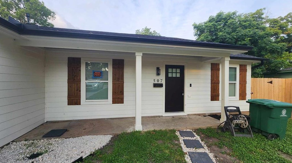 507 Coral St, Houston, TX 77023-2714