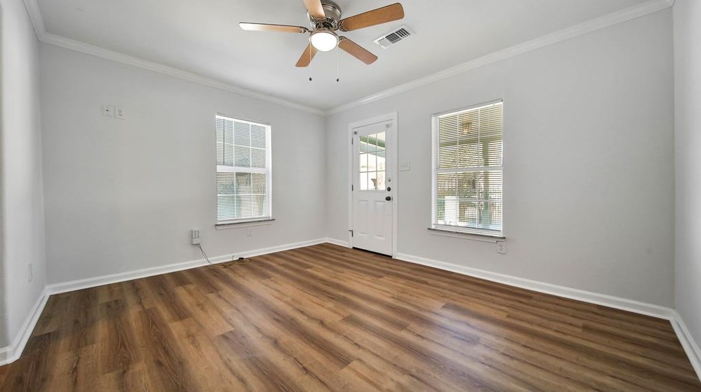 5227 Eigel St, Houston TX  77007-3225 exterior