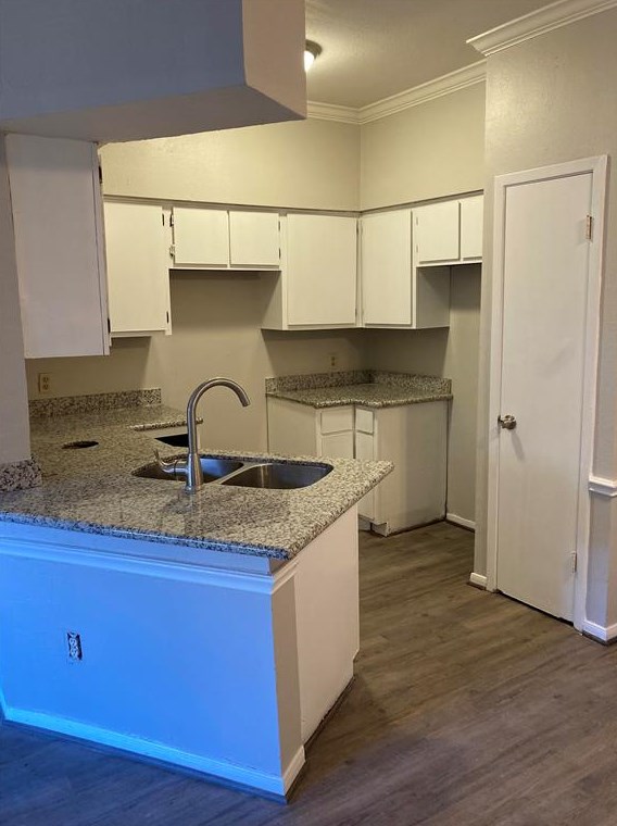 12380 Sandpiper Dr #407, Houston, TX 77035