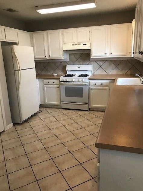 4006 Kitchen Hill Ln, Sugar Land, TX 77479-1743