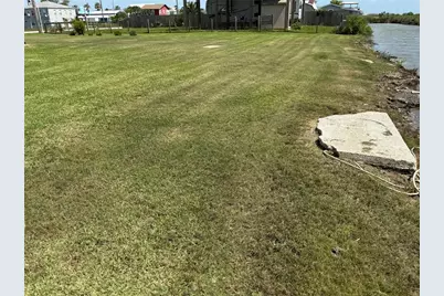 1283 N Monkhouse Drive, Port Bolivar, TX 77650 - Photo 8